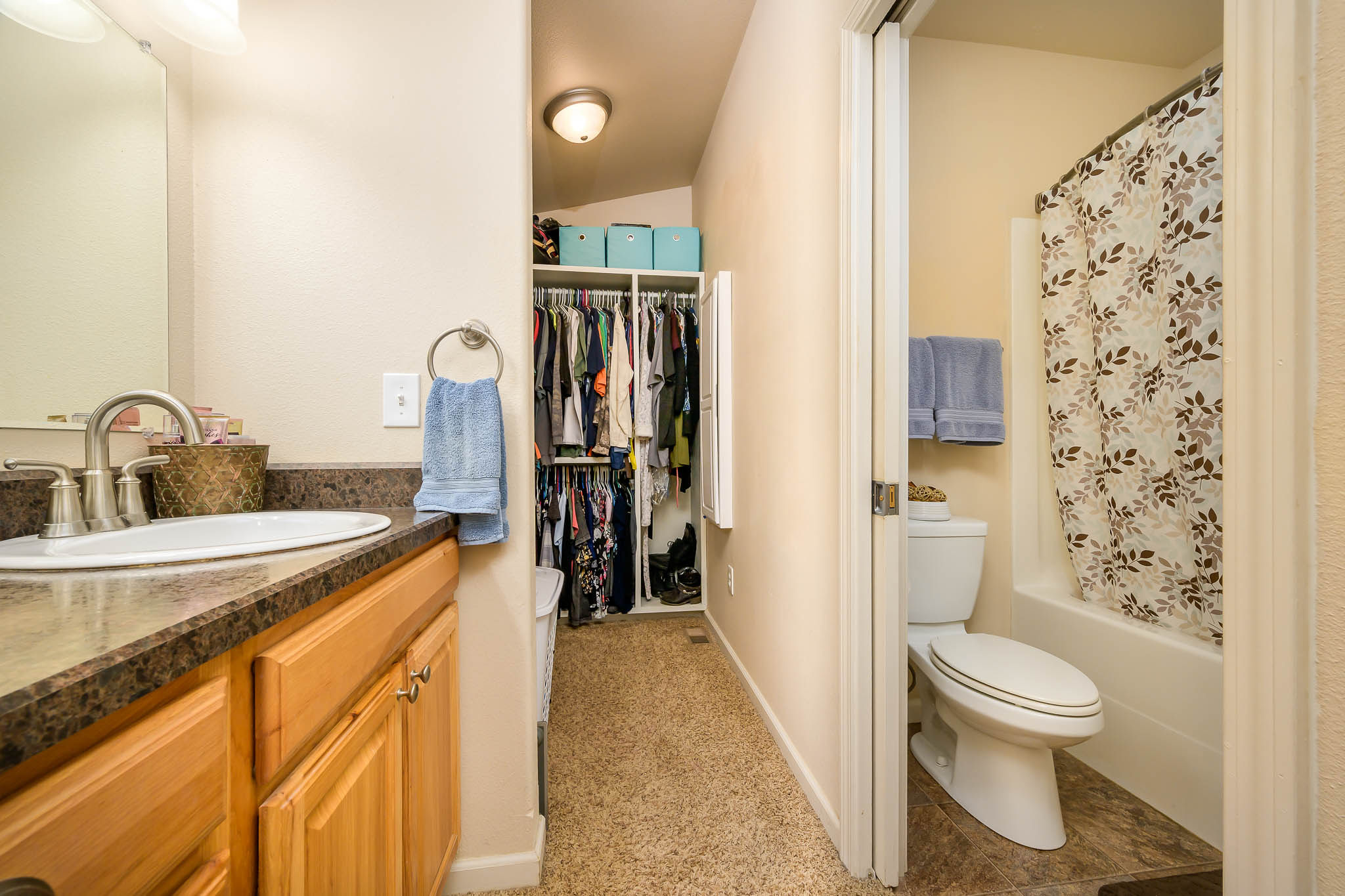 801 E 4th Street Property Photo 8