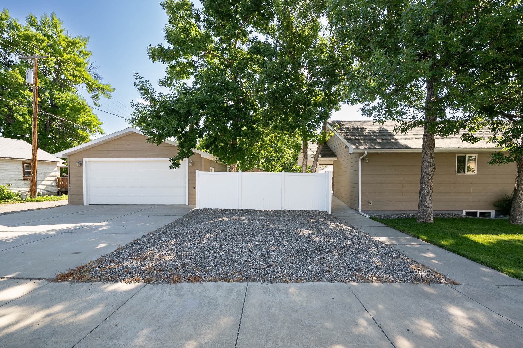 801 E 4th Street Property Photo 17