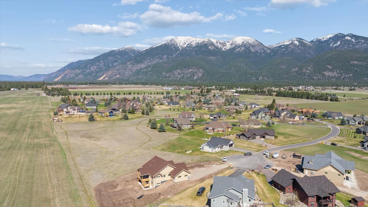 1330 Quail Ridge Drive Property Photo 2