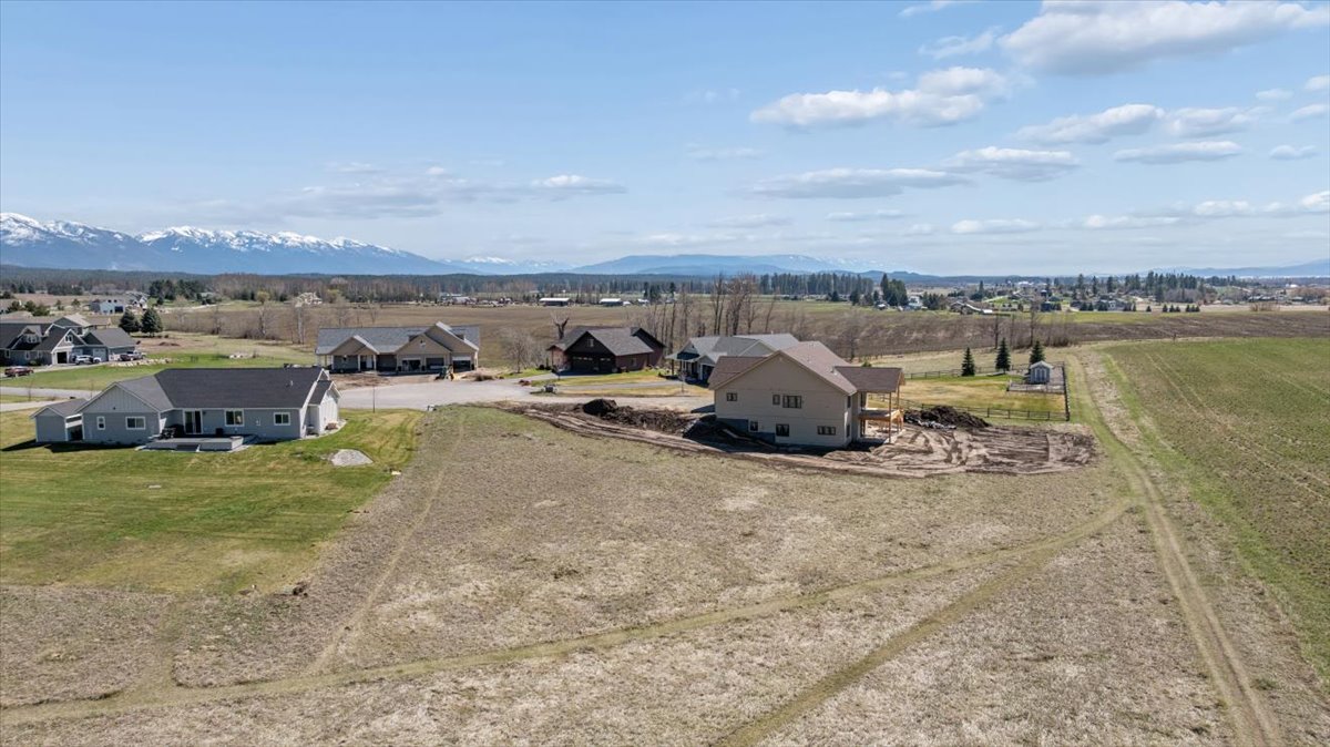 1330 Quail Ridge Drive Property Photo 6