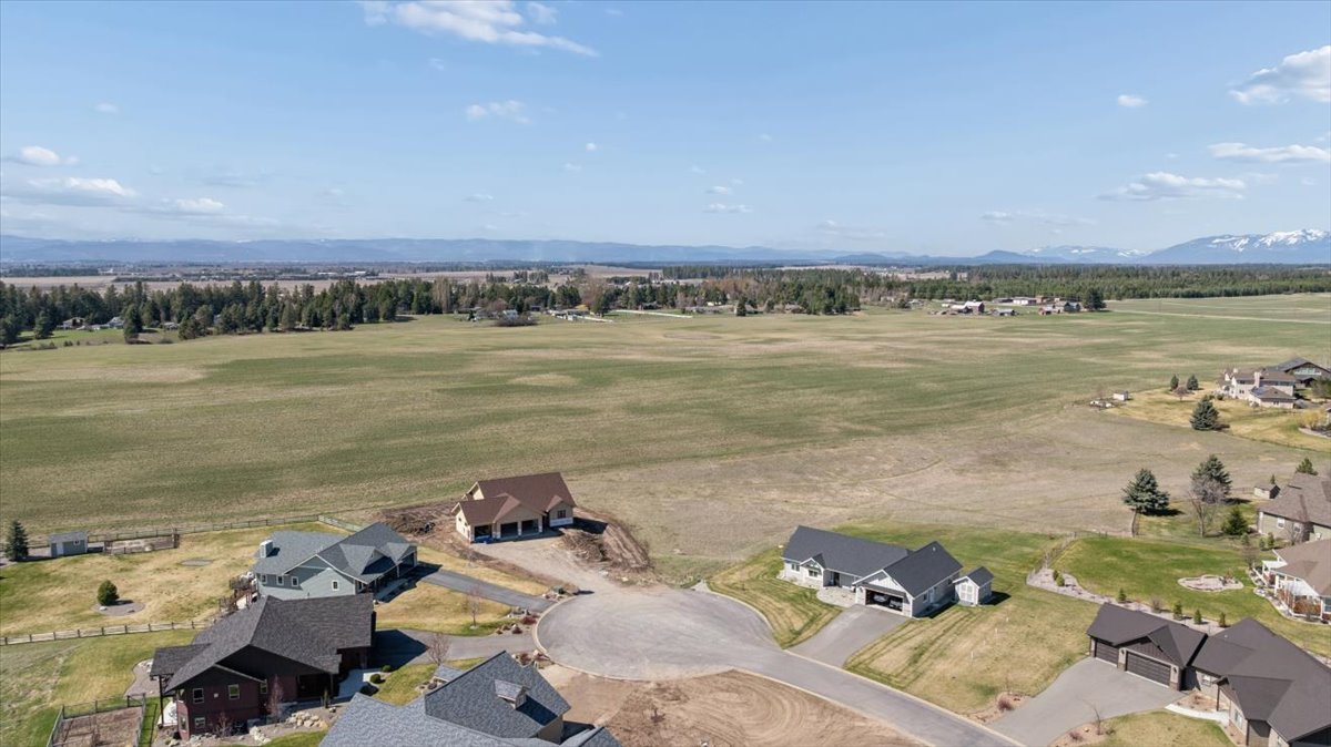 1330 Quail Ridge Drive Property Photo 8