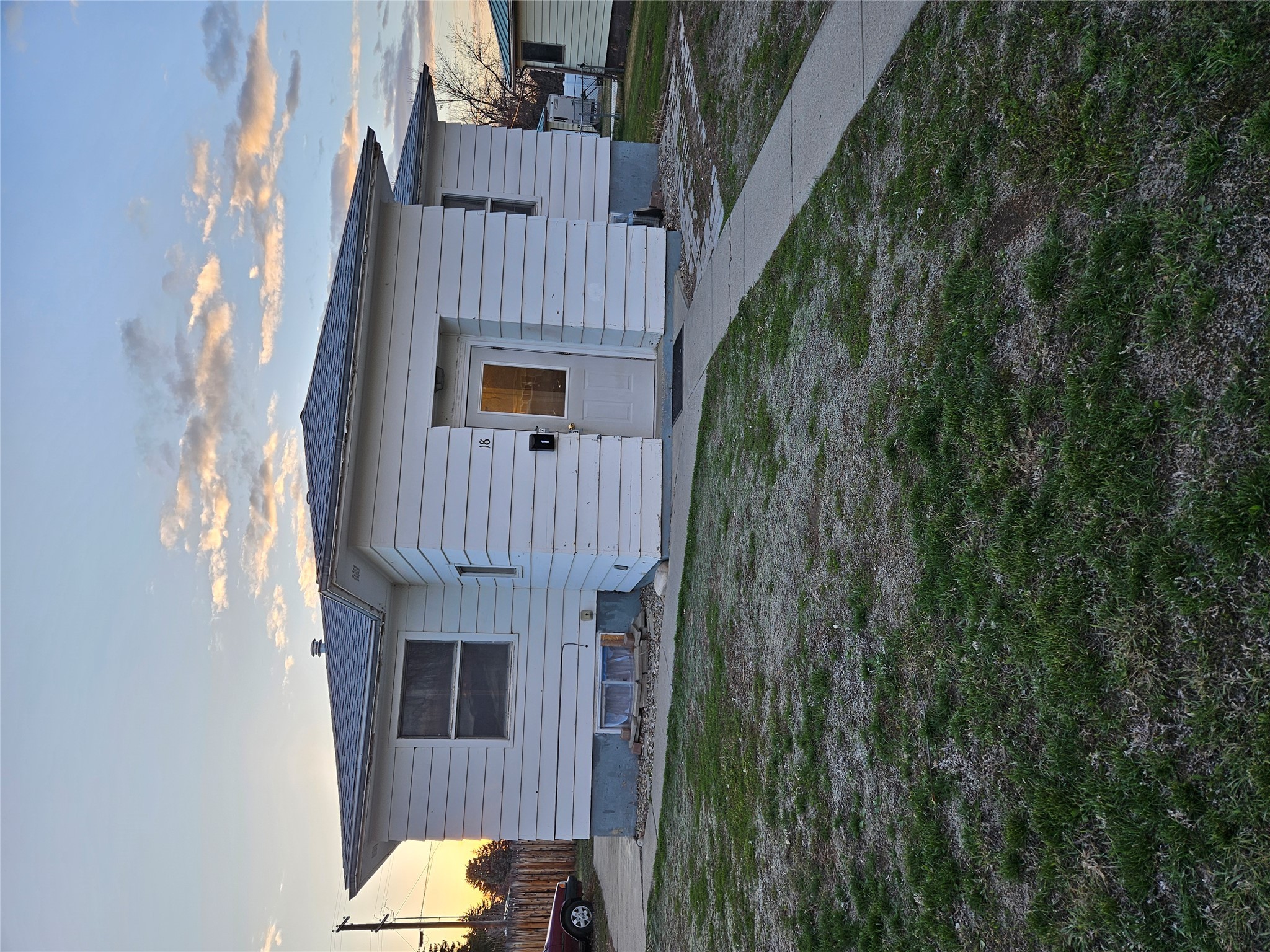 18 S Maryland Street Property Photo 1