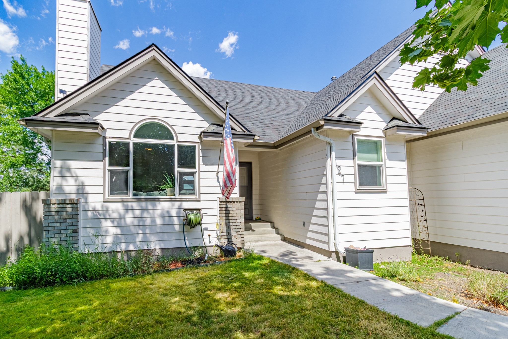 127 Meadowlark Court Property Photo 1