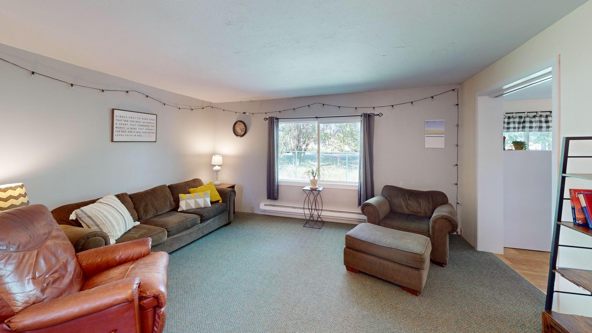 228 4th Avenue Se Property Photo 4