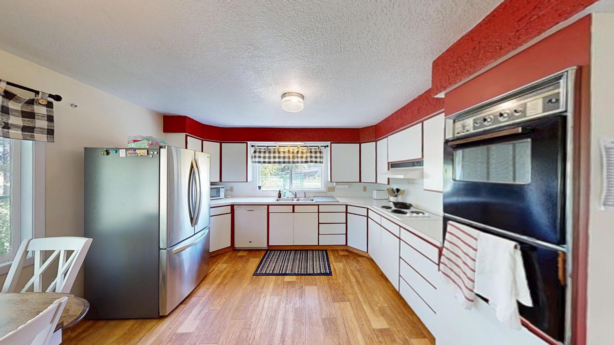 228 4th Avenue Se Property Photo 9