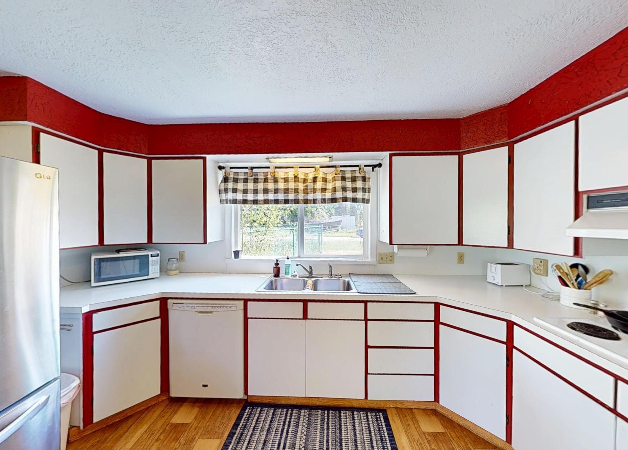 228 4th Avenue Se Property Photo 10