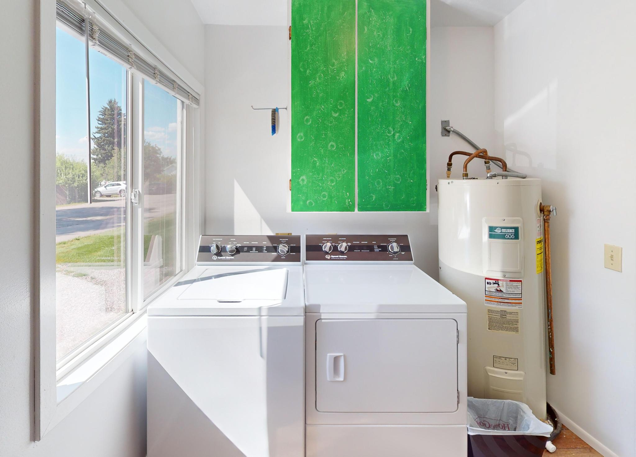 228 4th Avenue Se Property Photo 19