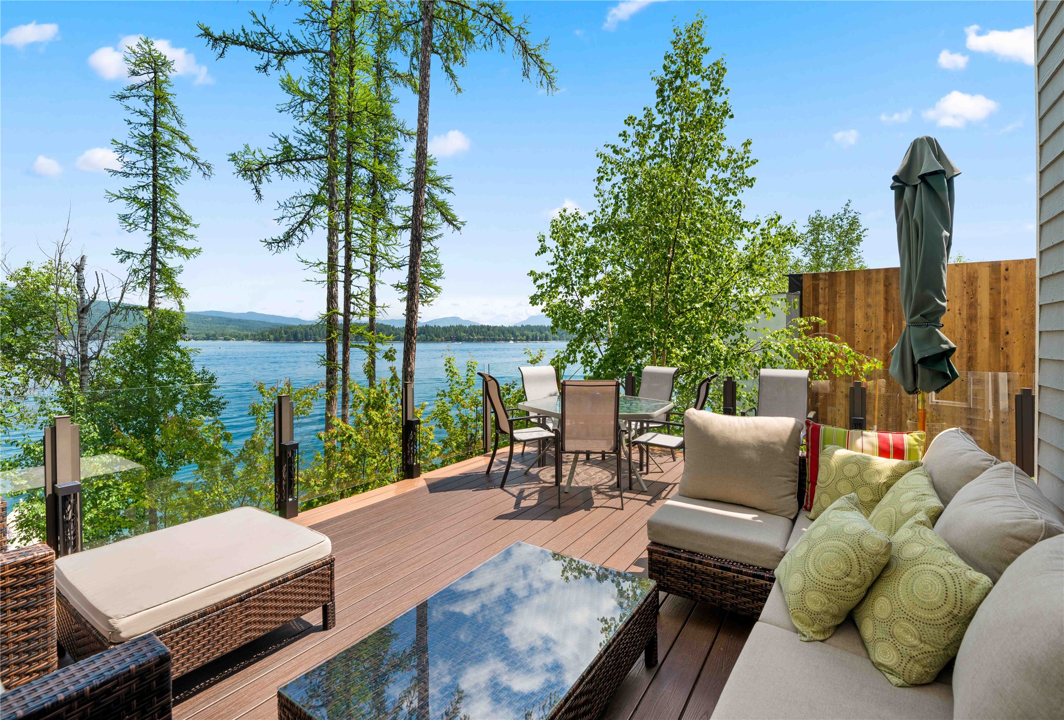 1644 W Lakeshore Drive Property Photo