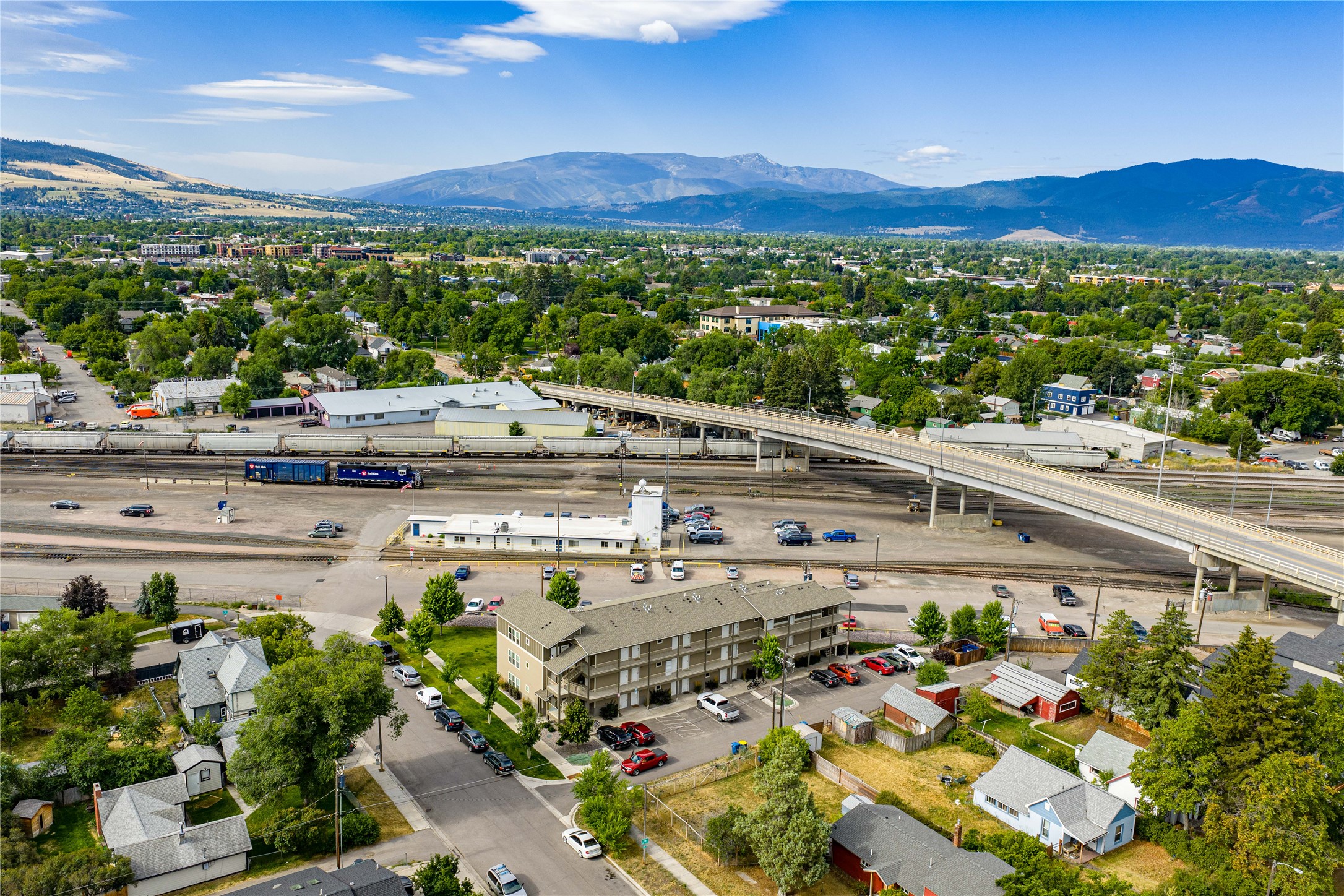 1245 Waverly Street 205 Property Photo 8