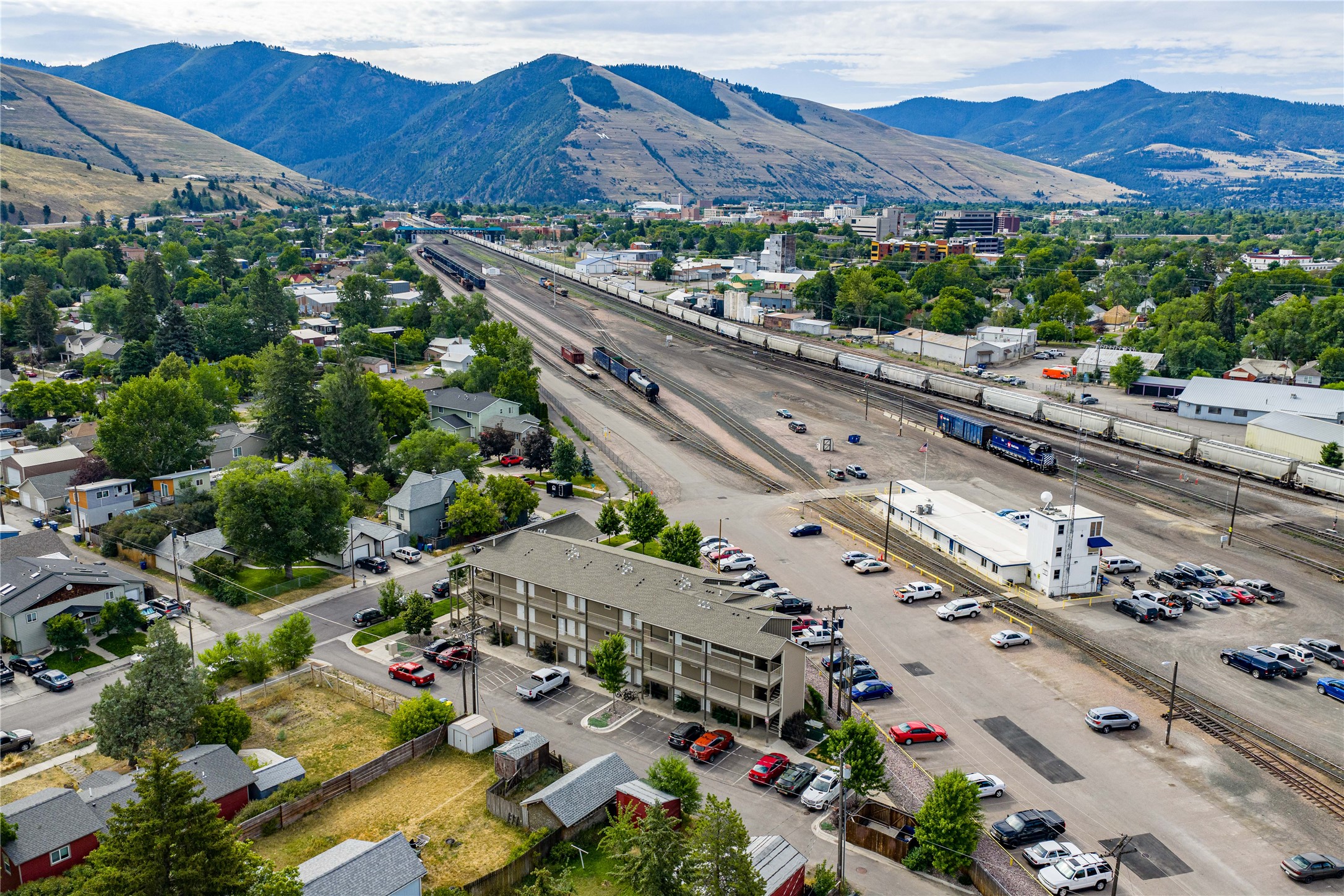 1245 Waverly Street 205 Property Photo 9