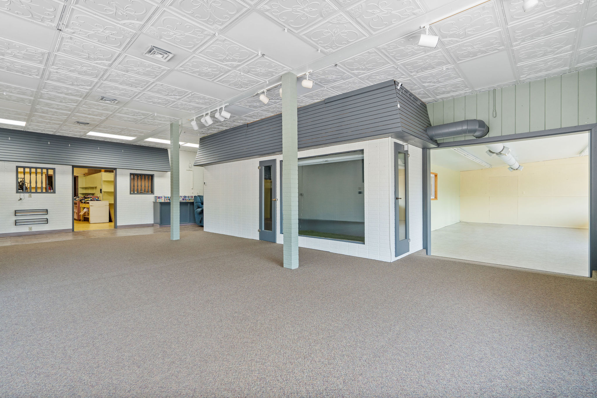 647 6th Avenue E Property Photo 12