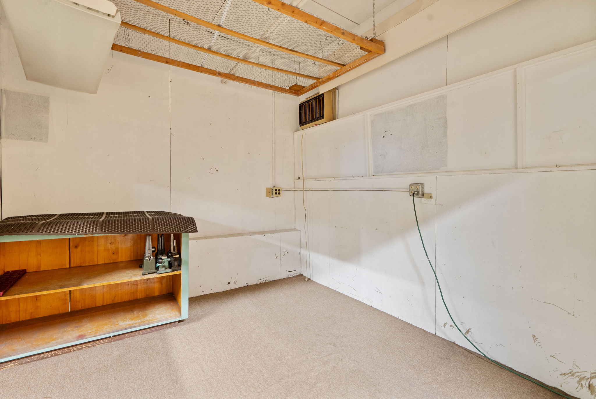 647 6th Avenue E Property Photo 26
