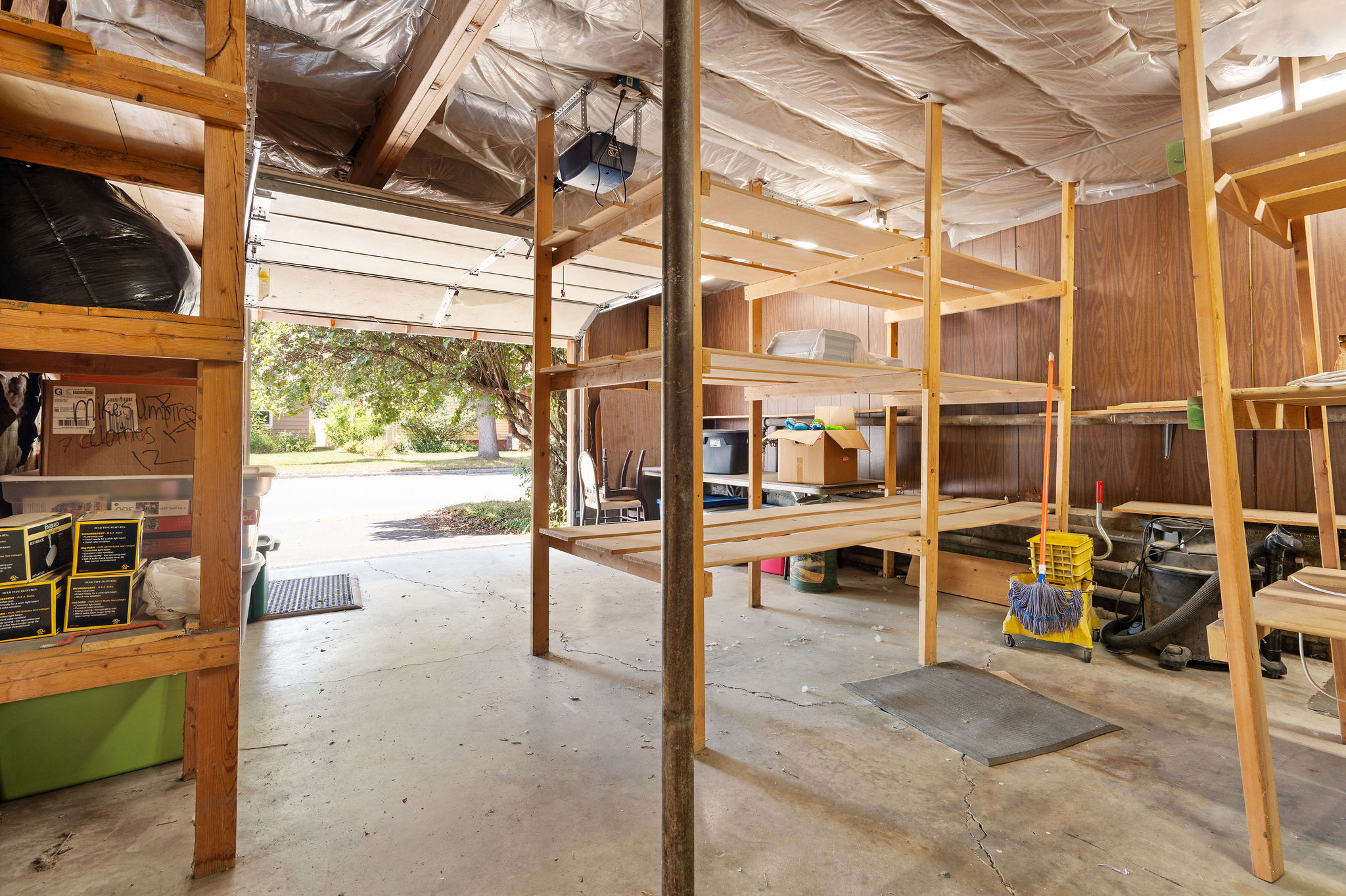 647 6th Avenue E Property Photo 27