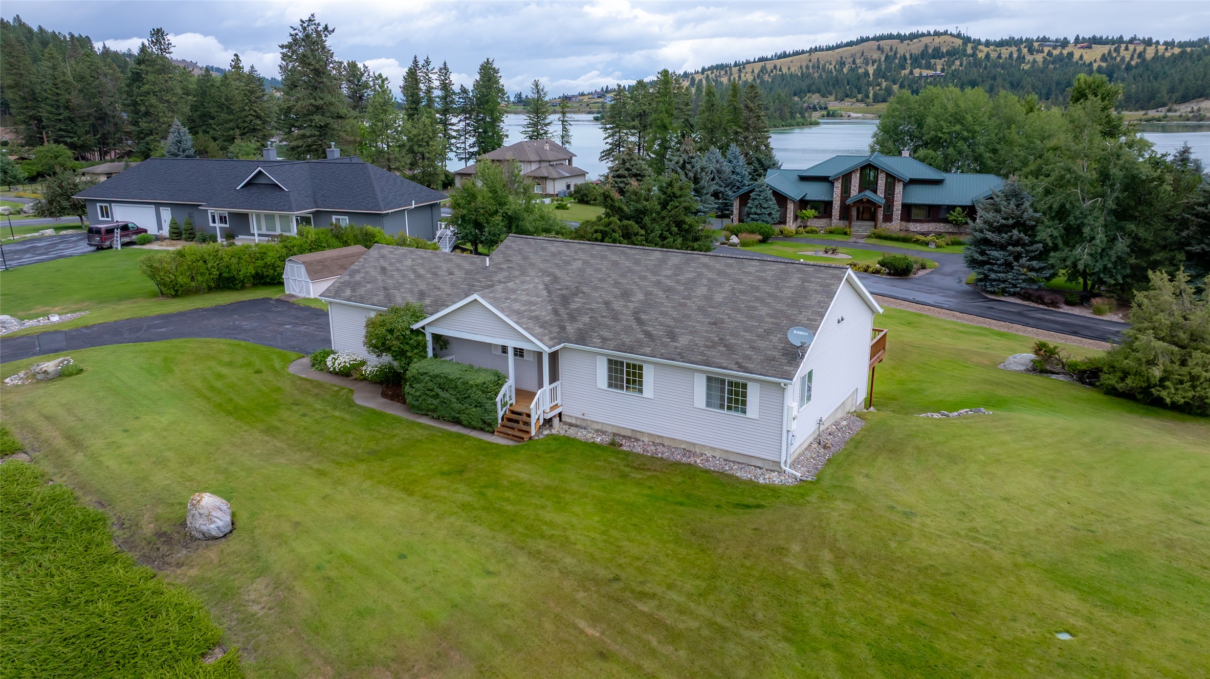 106 Rainbow Drive Property Photo 2