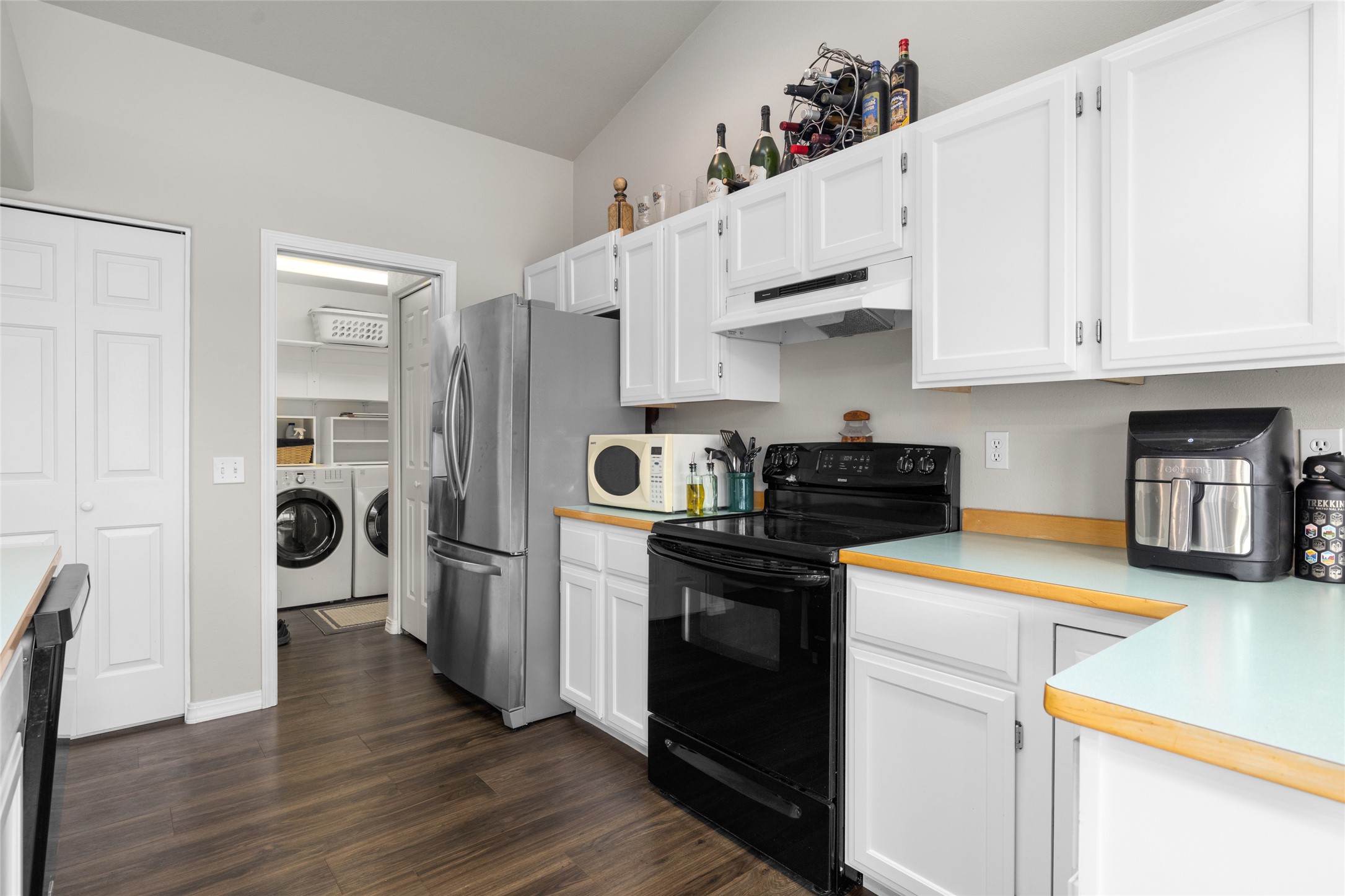 106 Rainbow Drive Property Photo 12