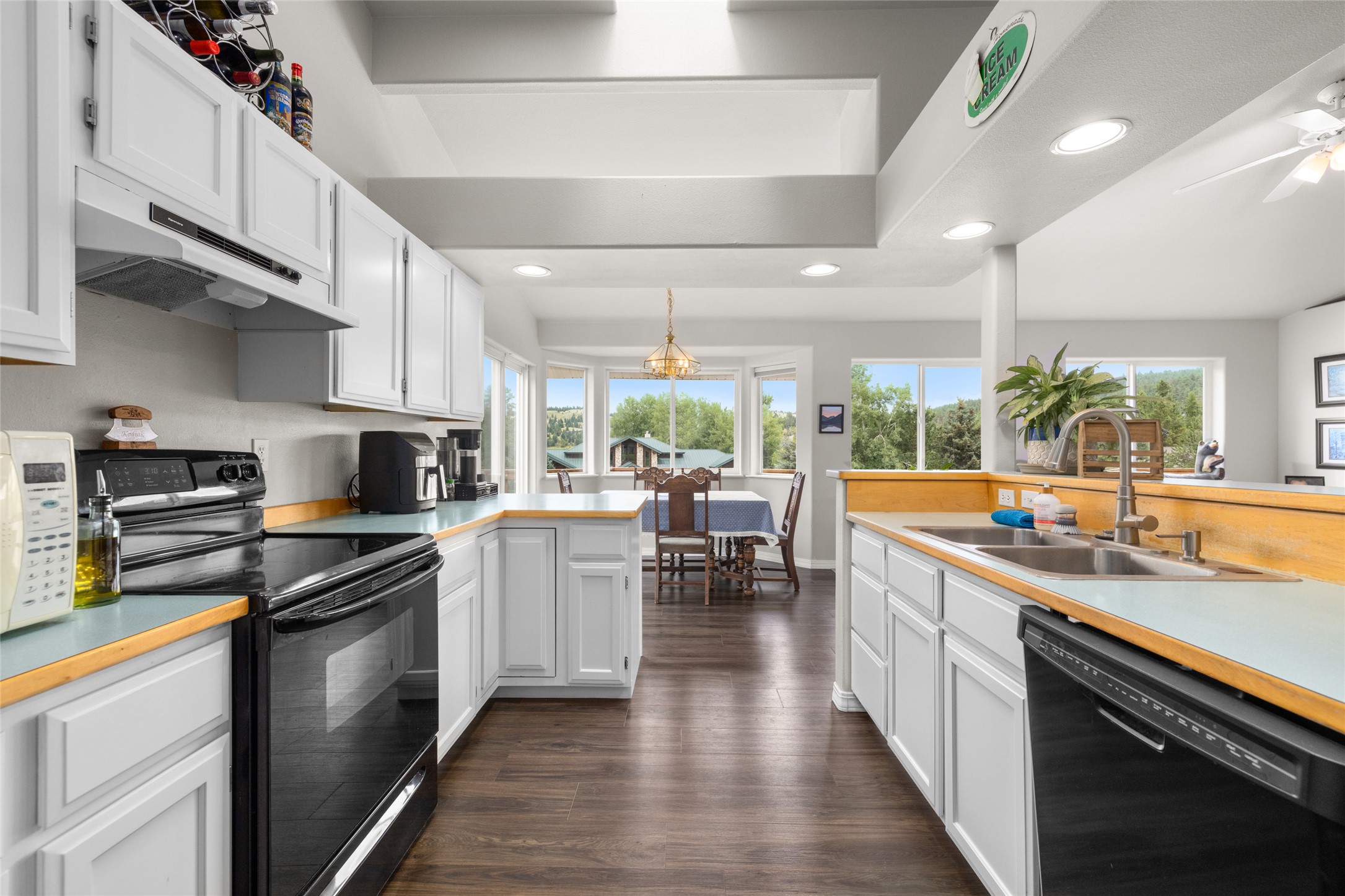 106 Rainbow Drive Property Photo 13