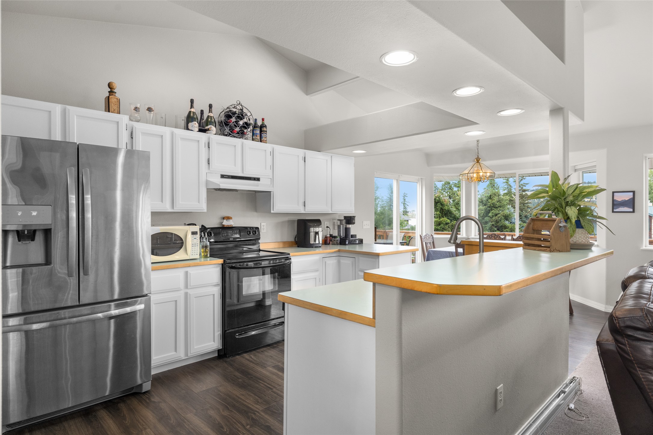 106 Rainbow Drive Property Photo 16