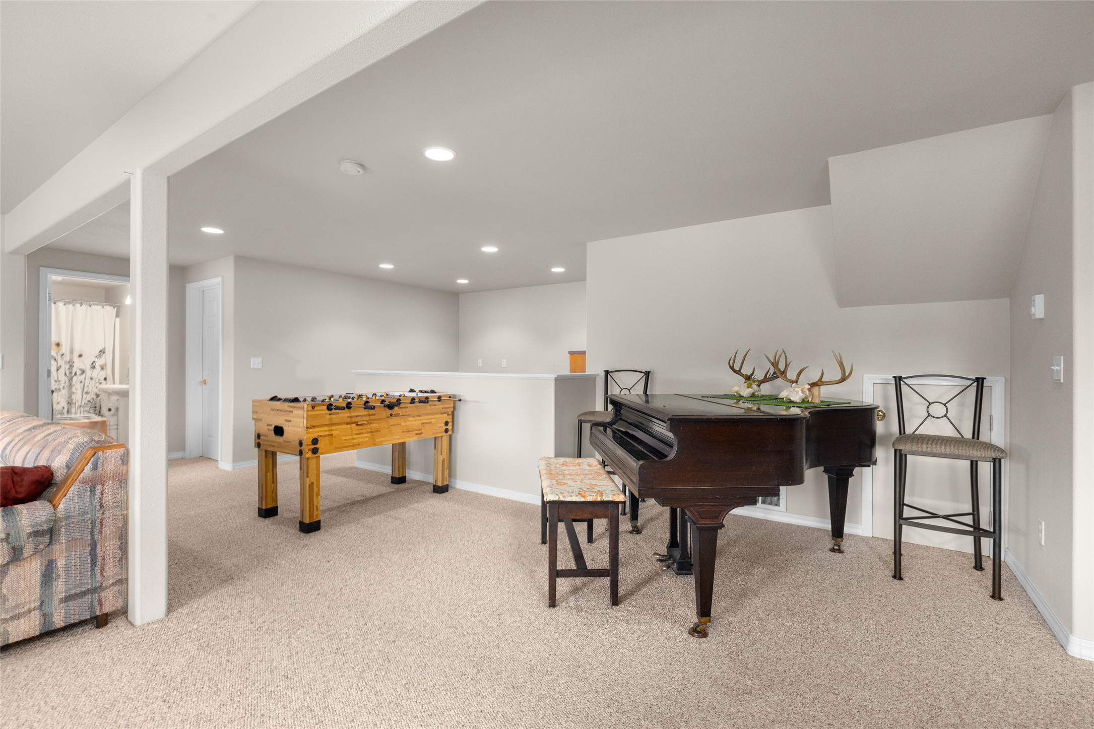 106 Rainbow Drive Property Photo 30