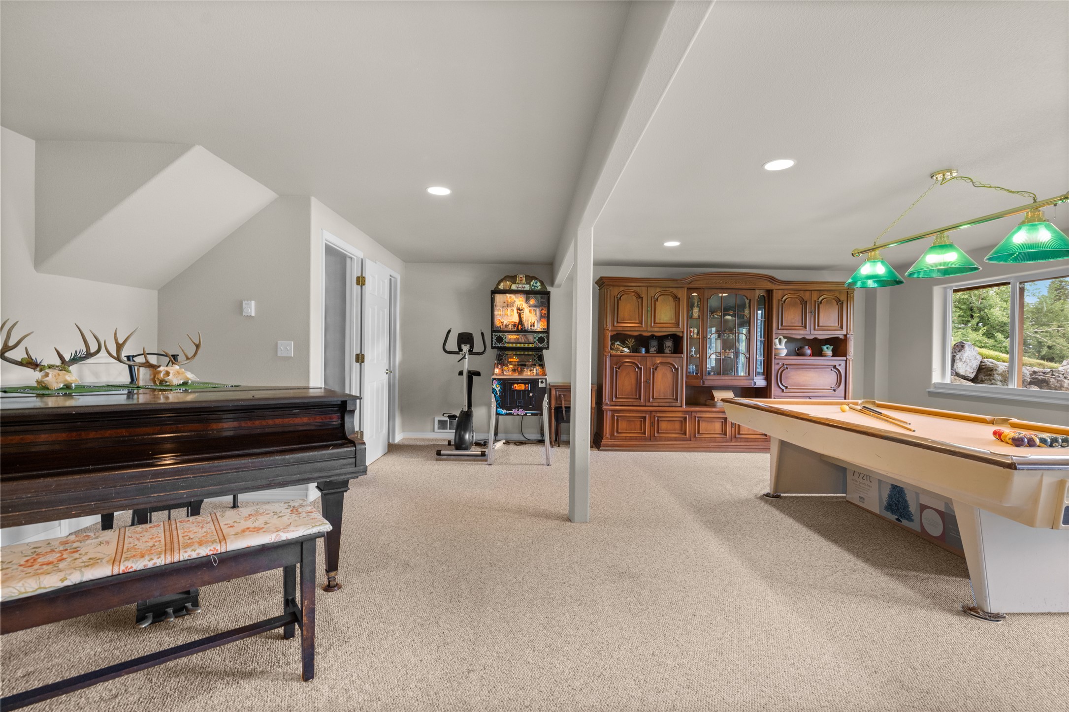 106 Rainbow Drive Property Photo 35