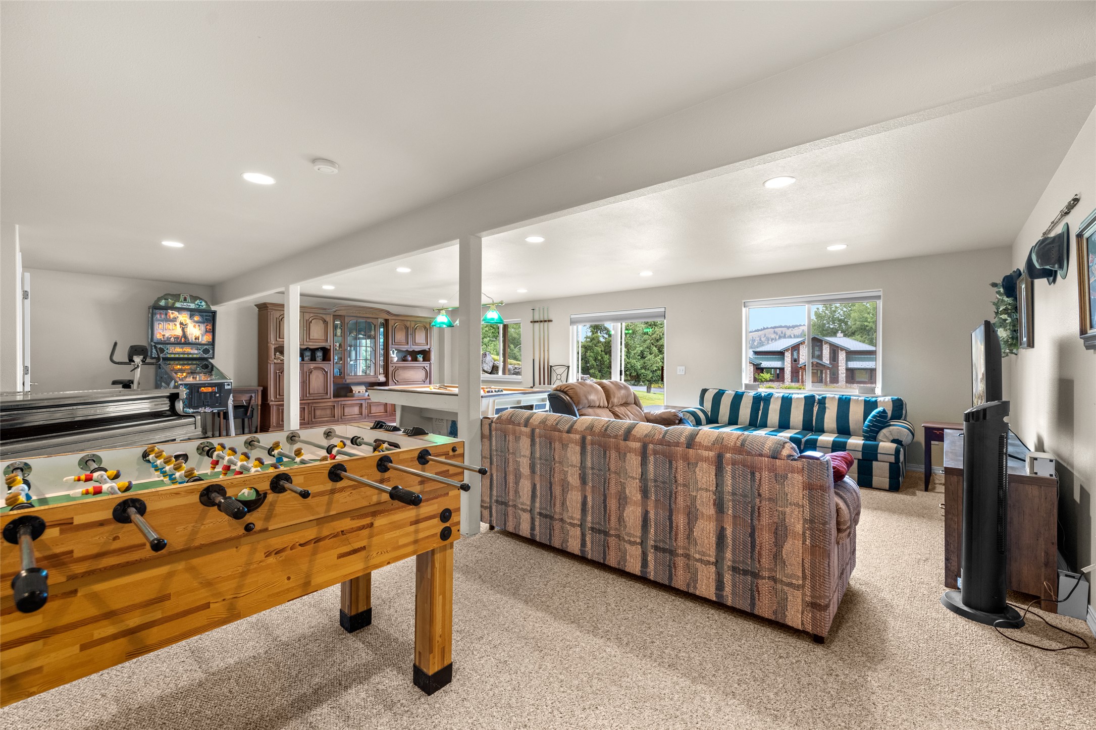 106 Rainbow Drive Property Photo 38