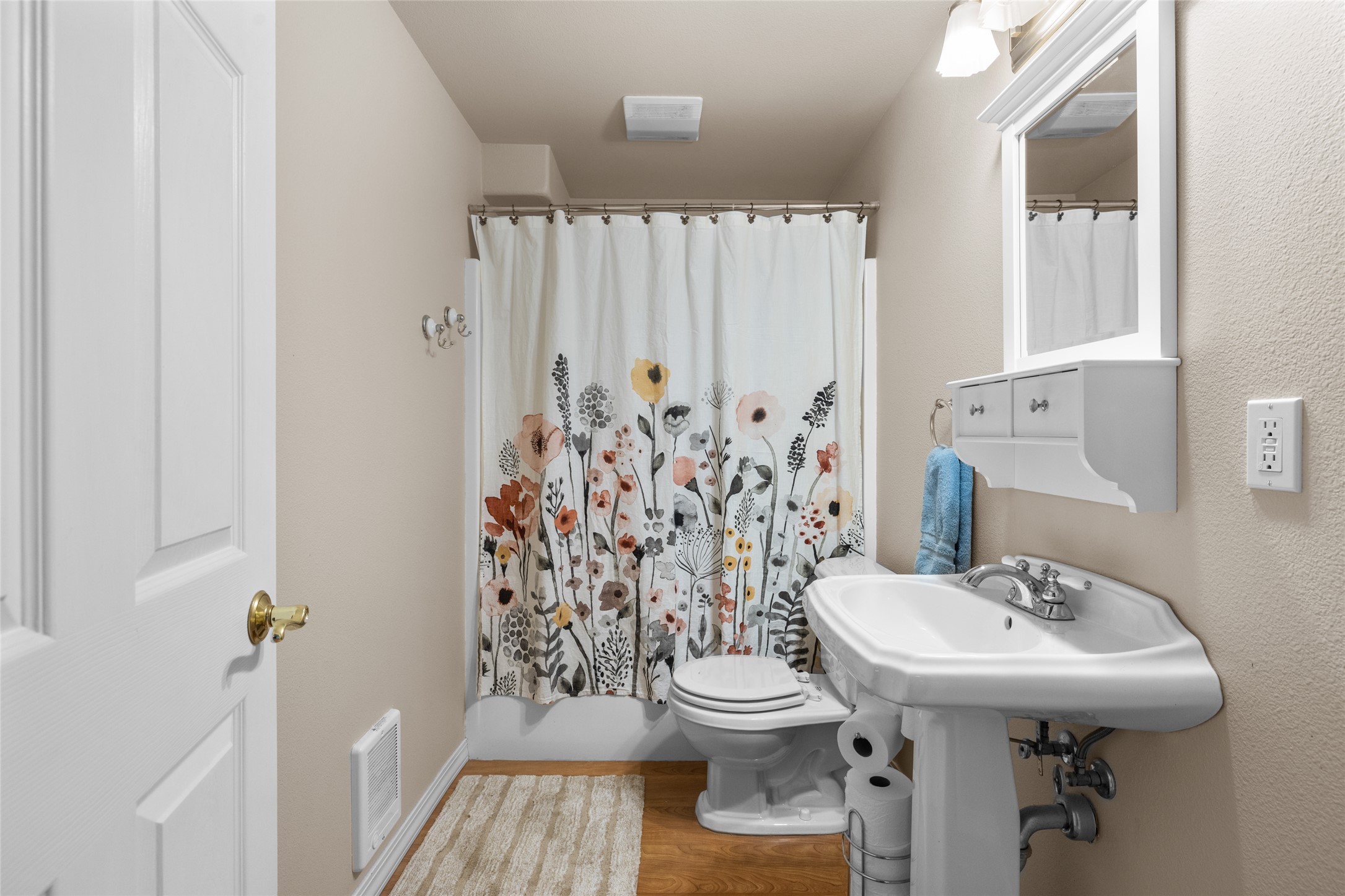 106 Rainbow Drive Property Photo 41