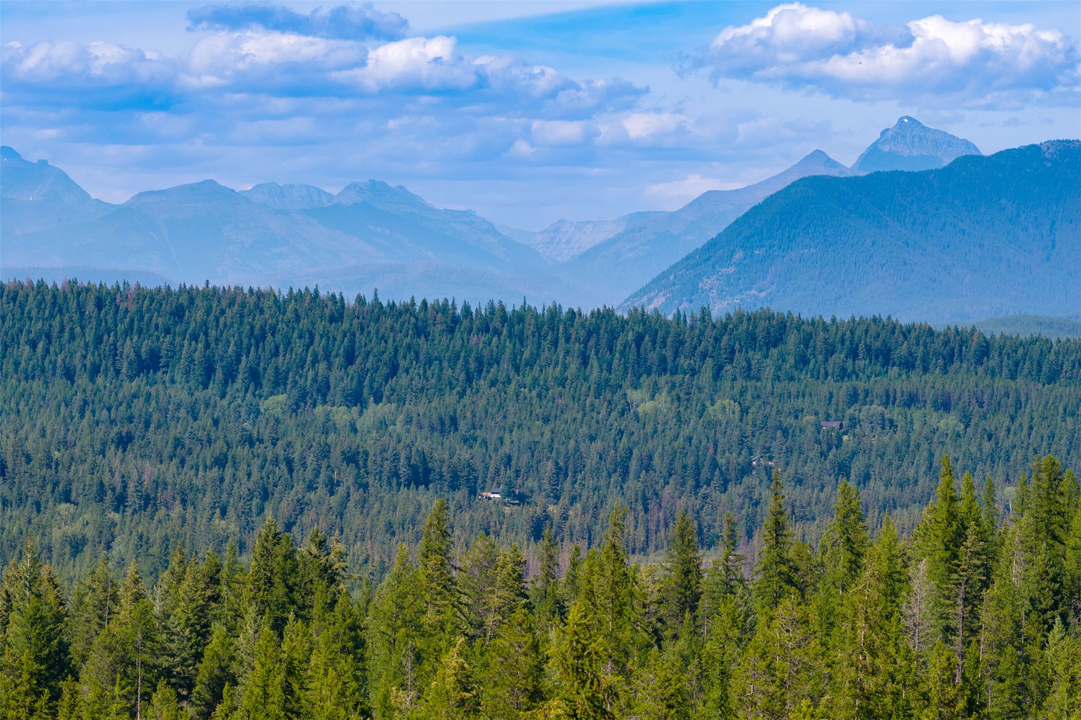 386 Glacier Hills Drive W Property Photo 1