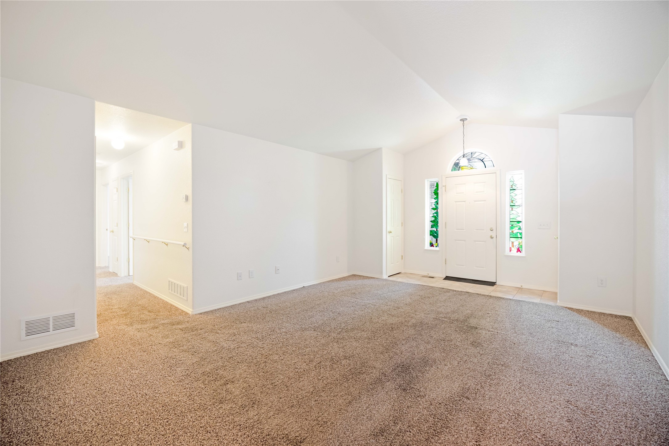 3846 Lexington Avenue Property Photo 3