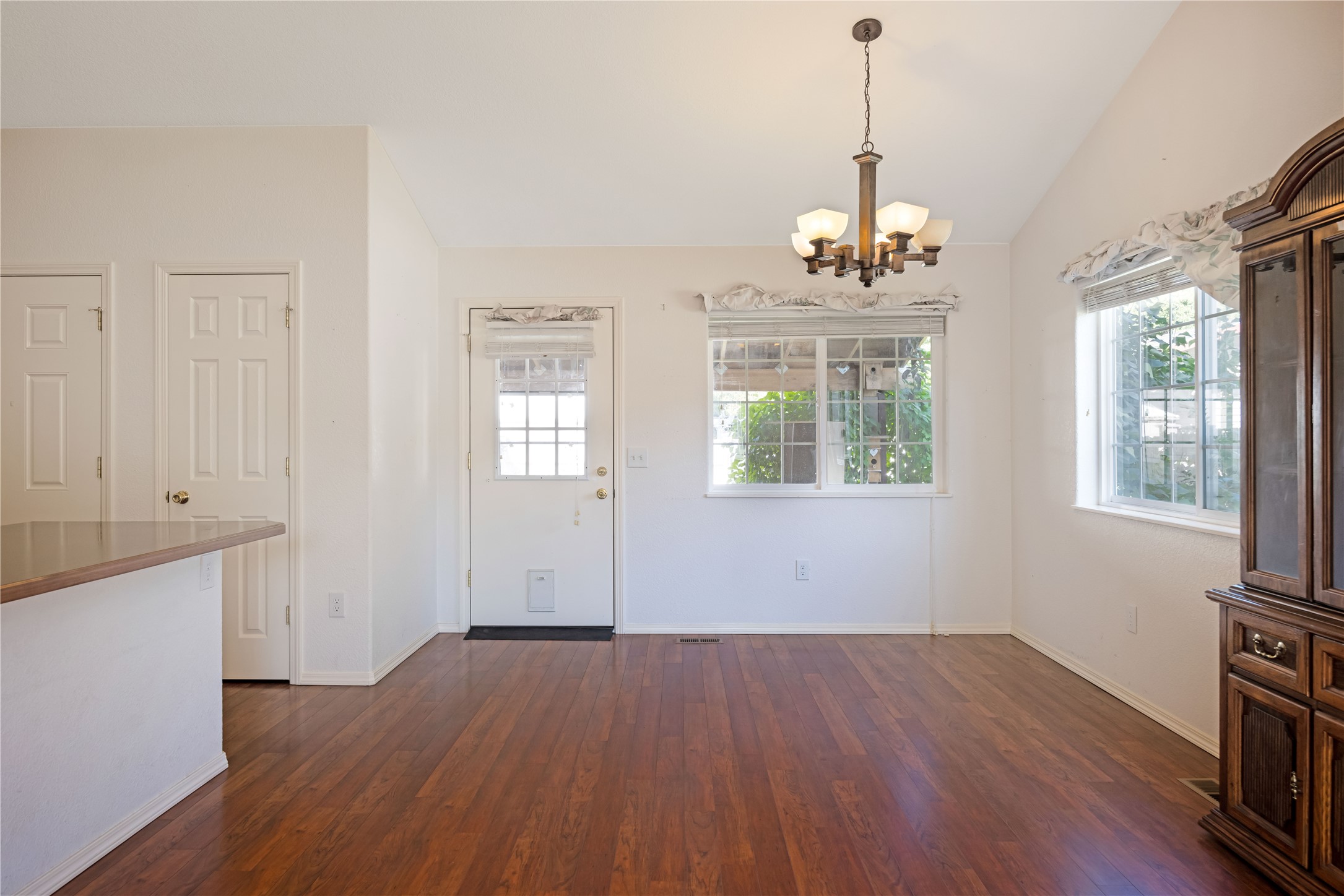 3846 Lexington Avenue Property Photo 10