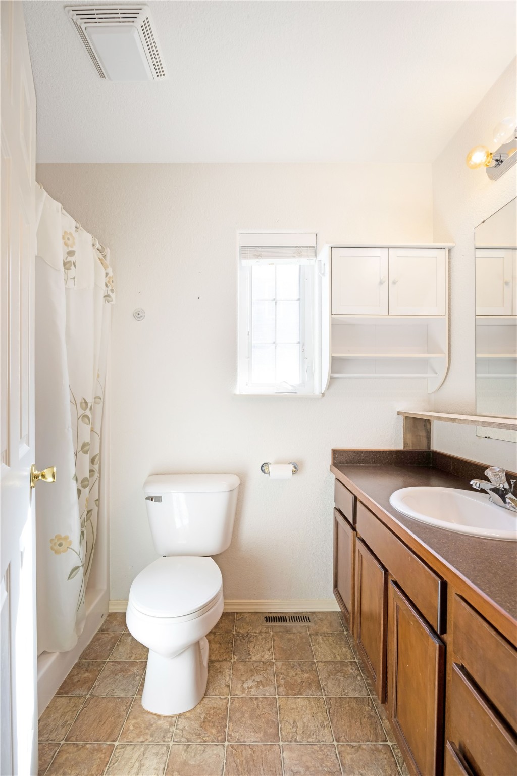 3846 Lexington Avenue Property Photo 14