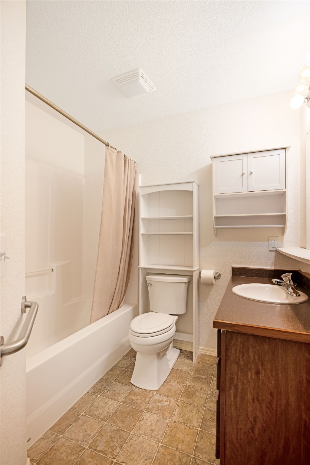 3846 Lexington Avenue Property Photo 17