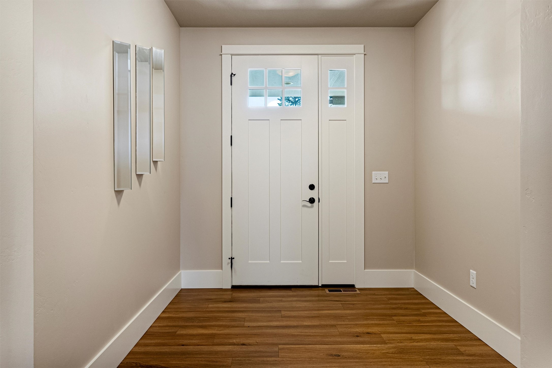 104 Wildrose Court Property Photo 5