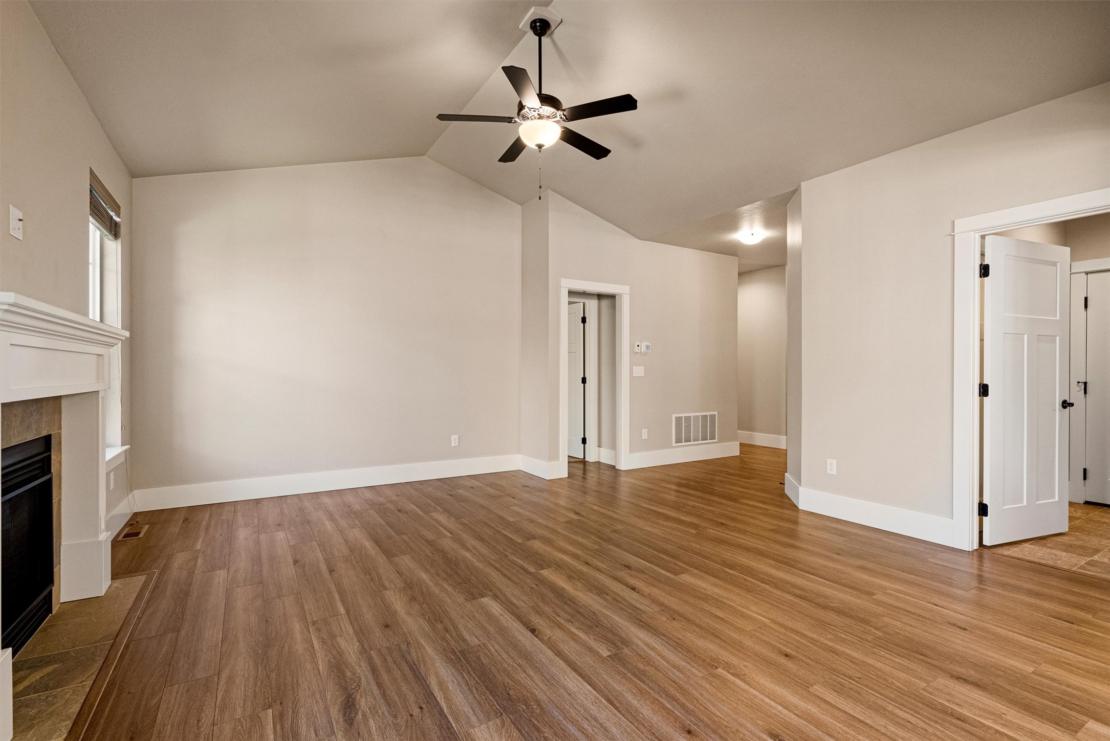 104 Wildrose Court Property Photo 8