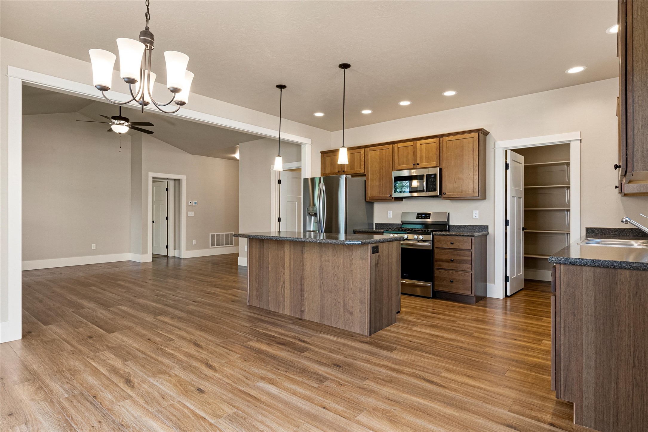 104 Wildrose Court Property Photo 13