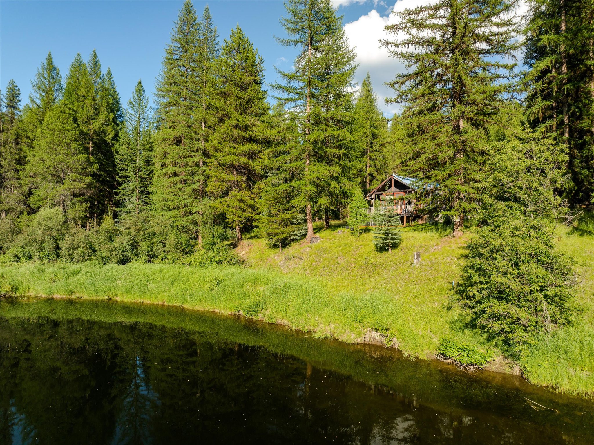 882 Tamarack Lane Property Photo 8