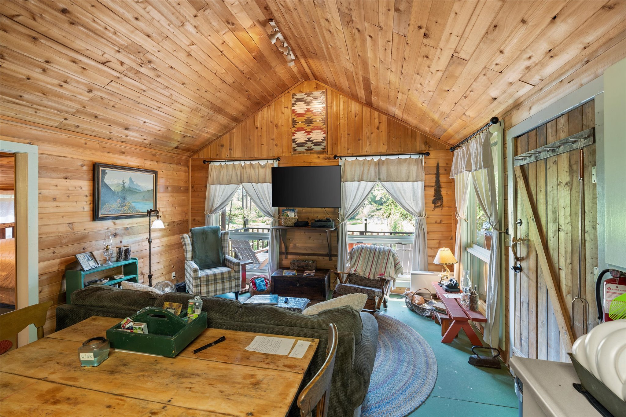 882 Tamarack Lane Property Photo 12