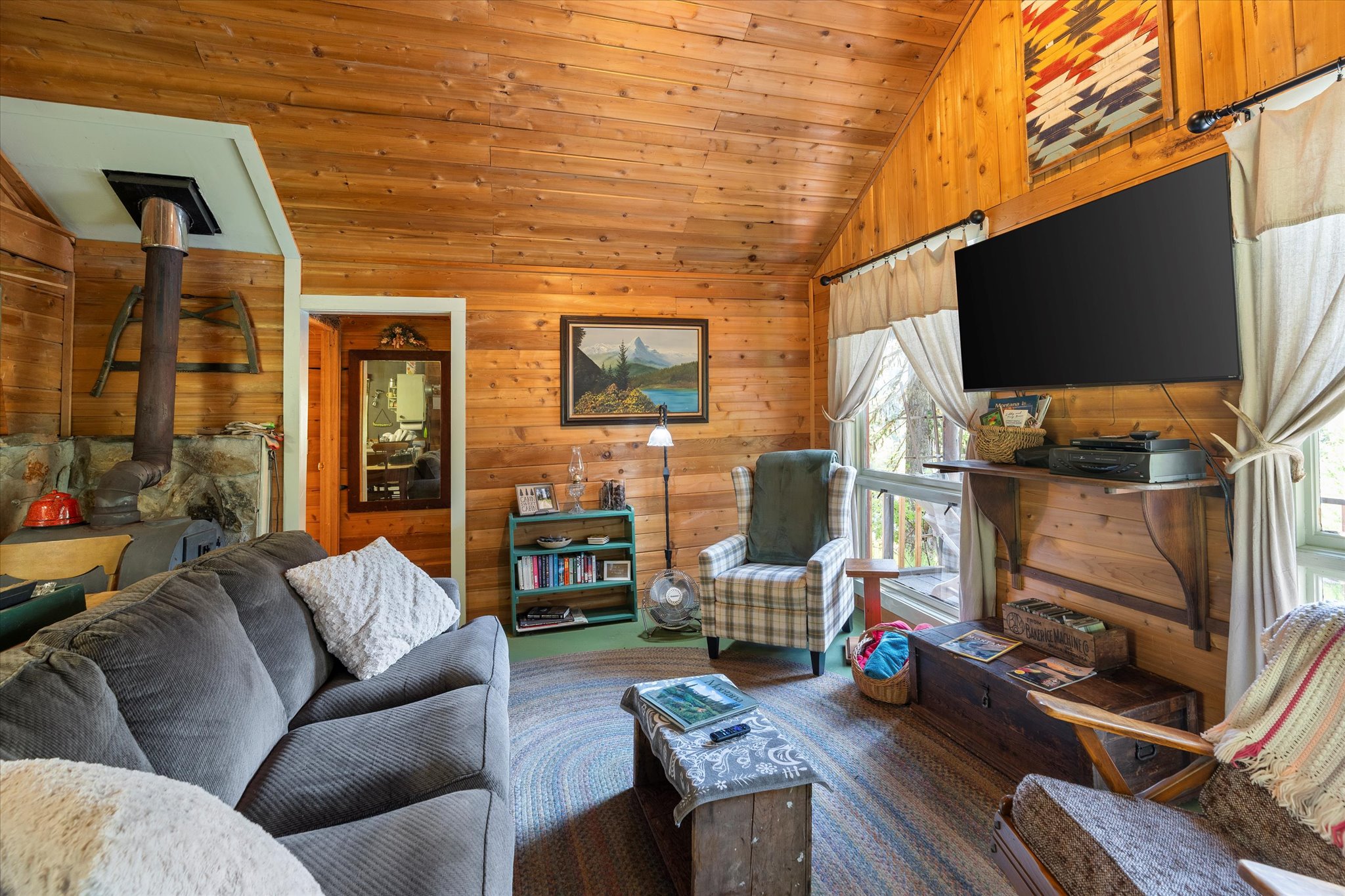 882 Tamarack Lane Property Photo 13