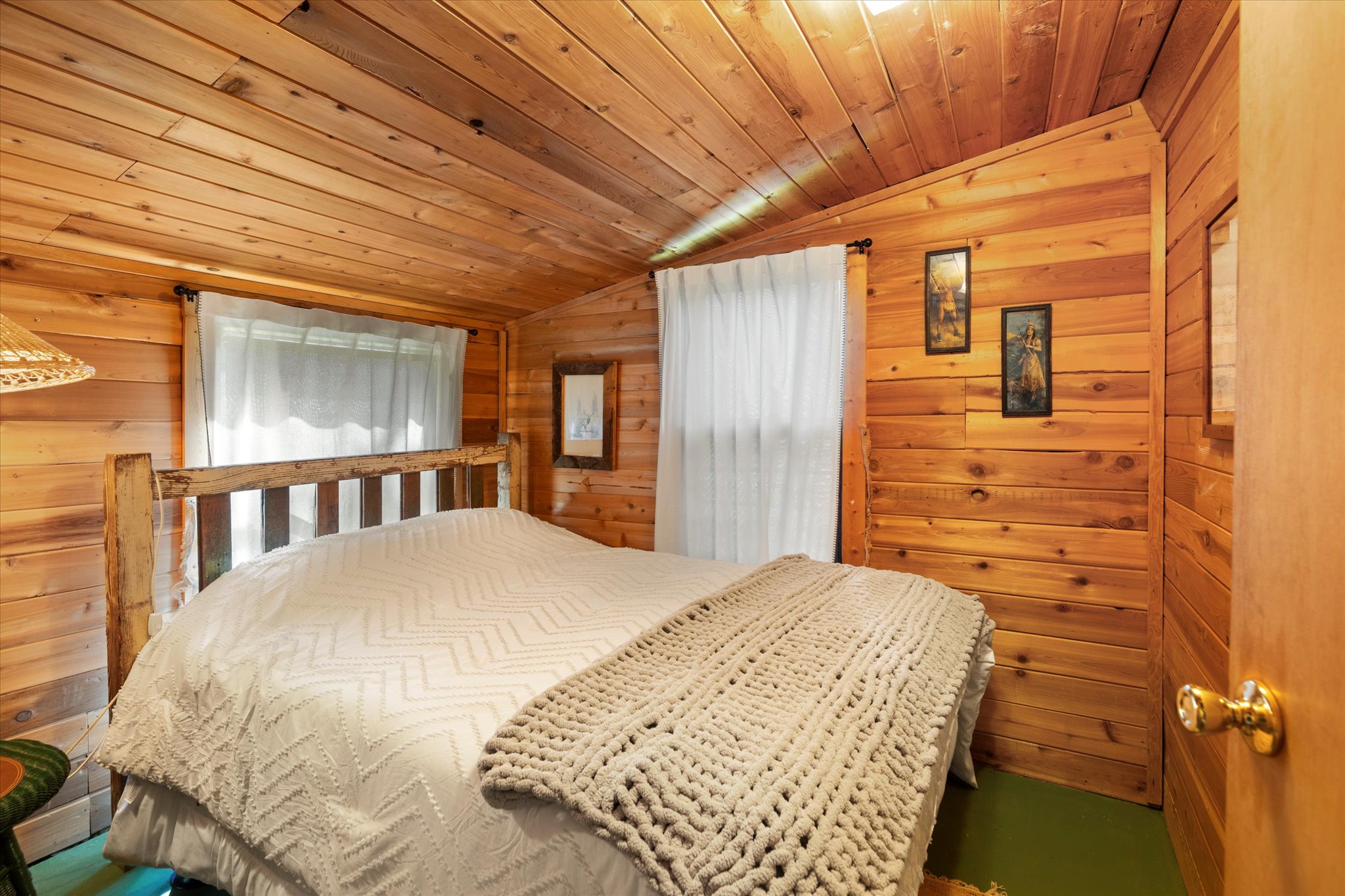 882 Tamarack Lane Property Photo 17