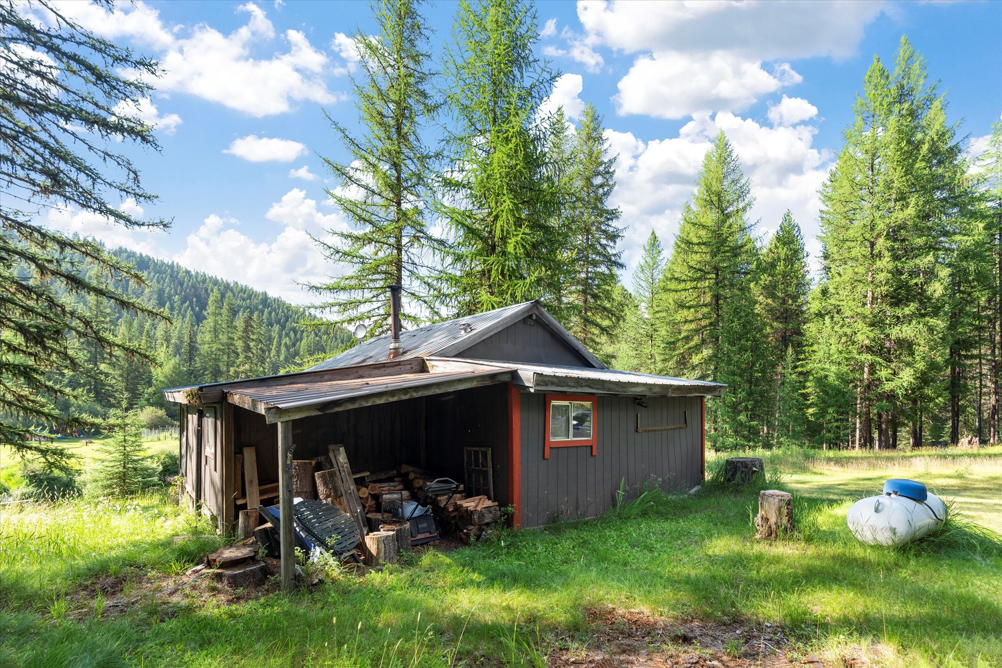 882 Tamarack Lane Property Photo 27