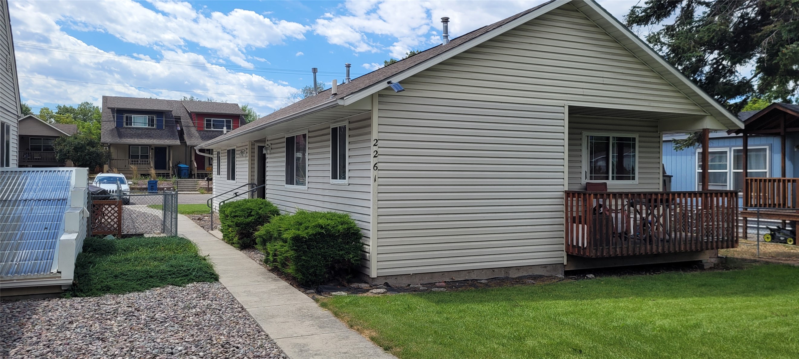 2261 S 14th Street W Property Photo 1