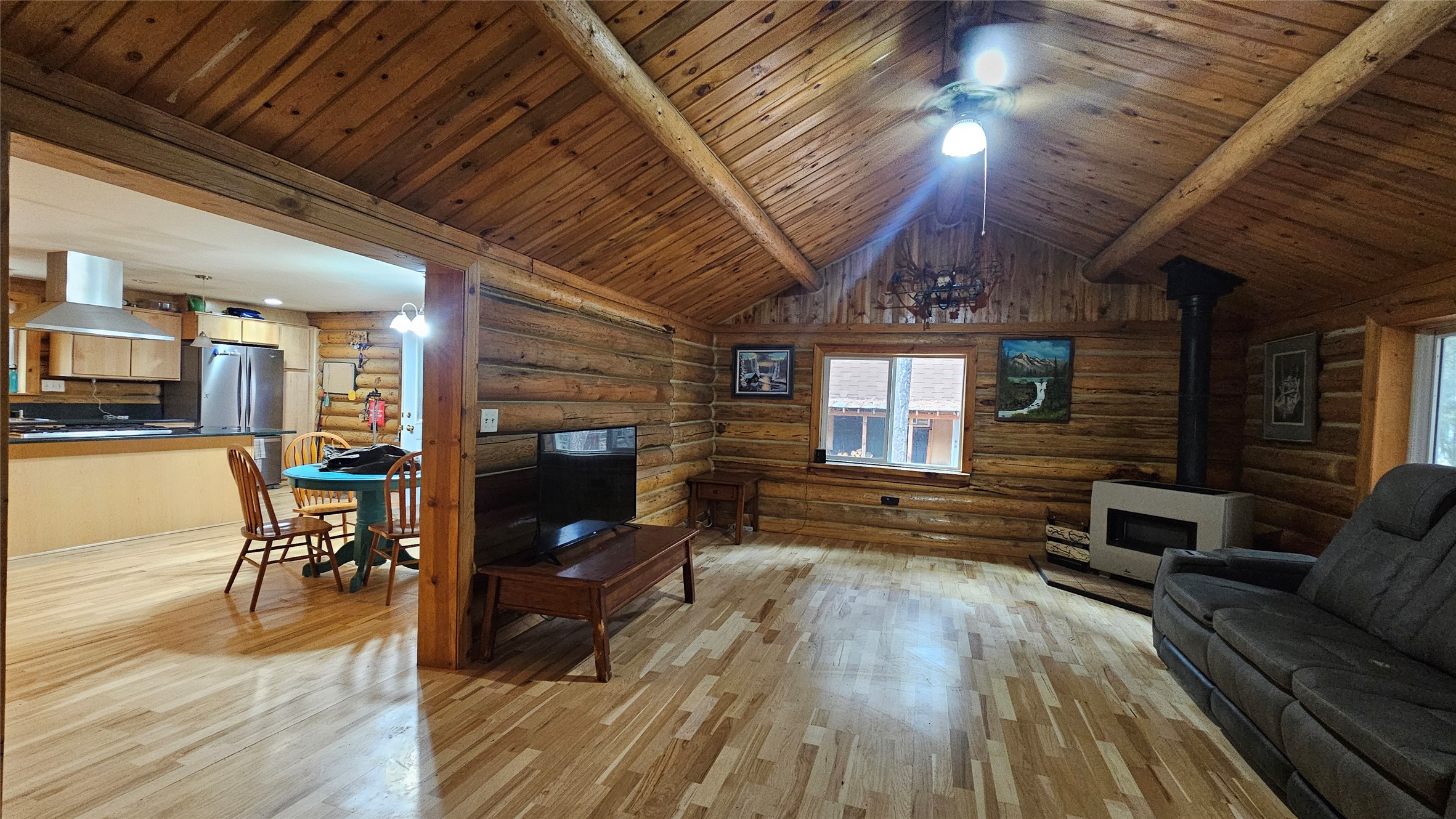 618 D Street Property Photo 8