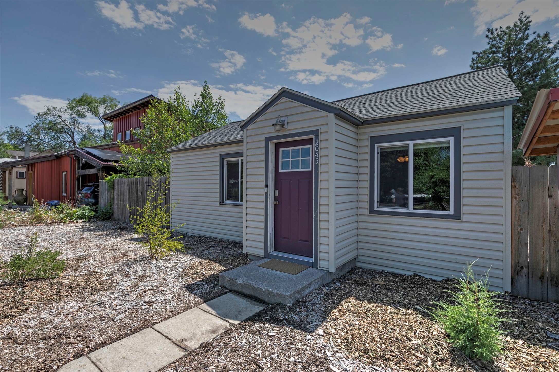 2045 Kensington Avenue Property Photo 1