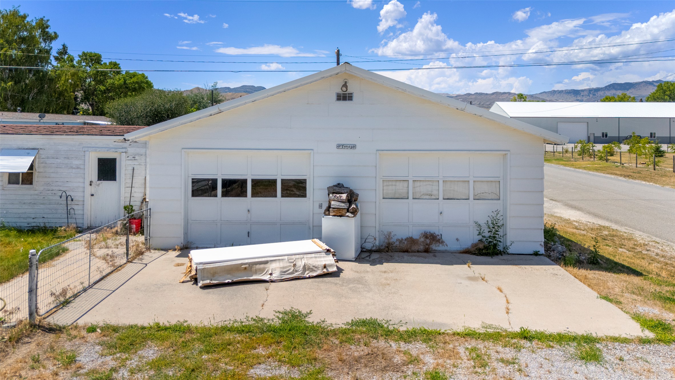 515 N Cedar Street Property Photo 5