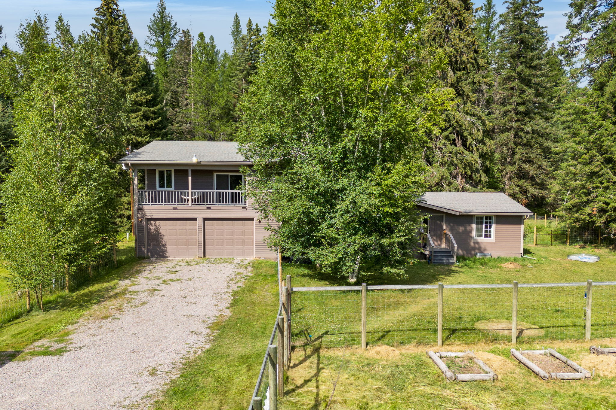 655 Wolf Creek Drive Property Photo 1