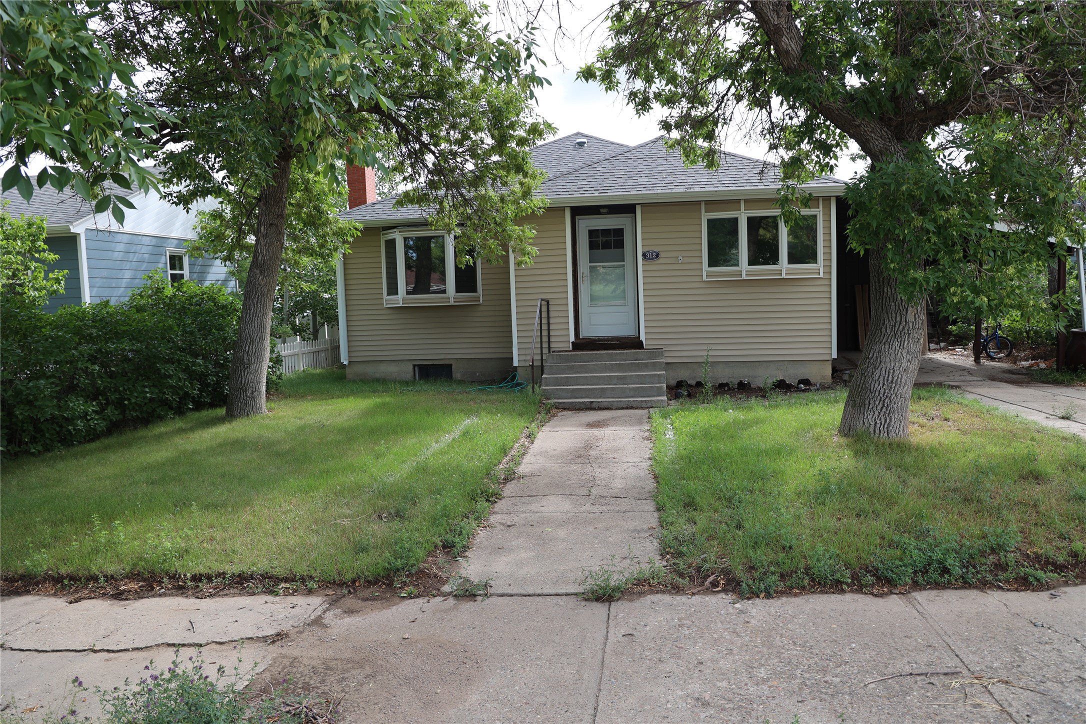 312 12th Ave N 12th Avenue N Property Photo 1