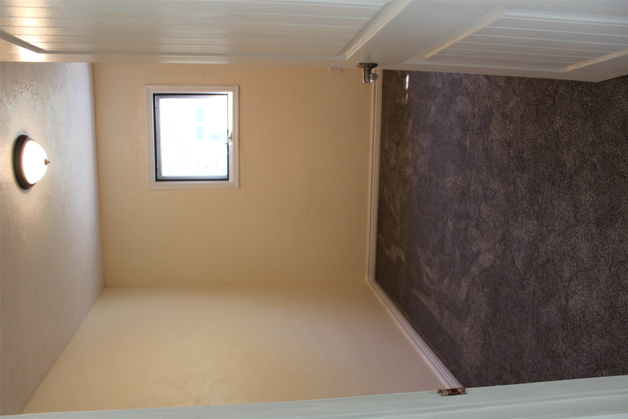 40 Crane Avenue Property Photo 17