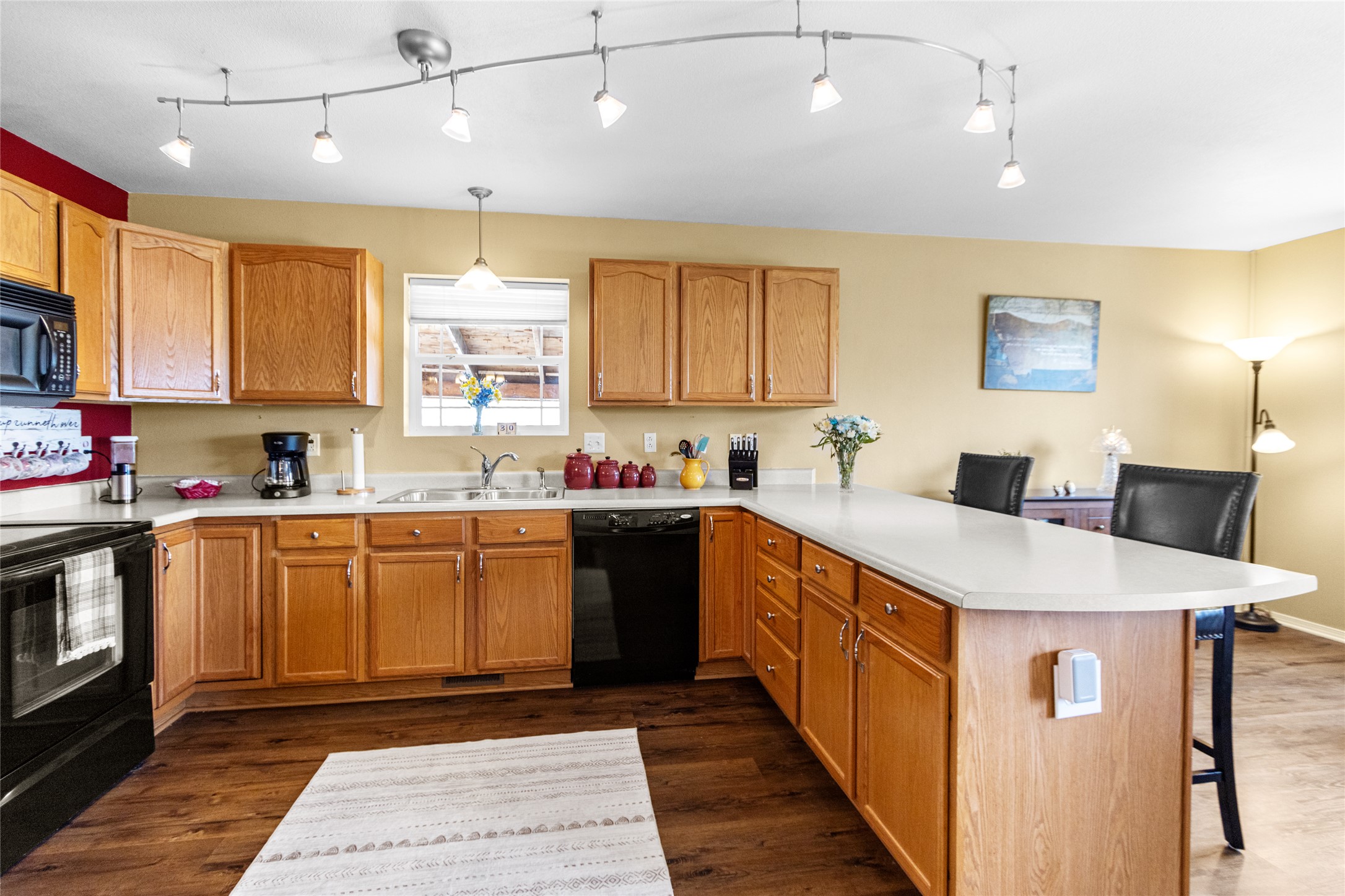 1448 Klondyke Loop Property Photo 9