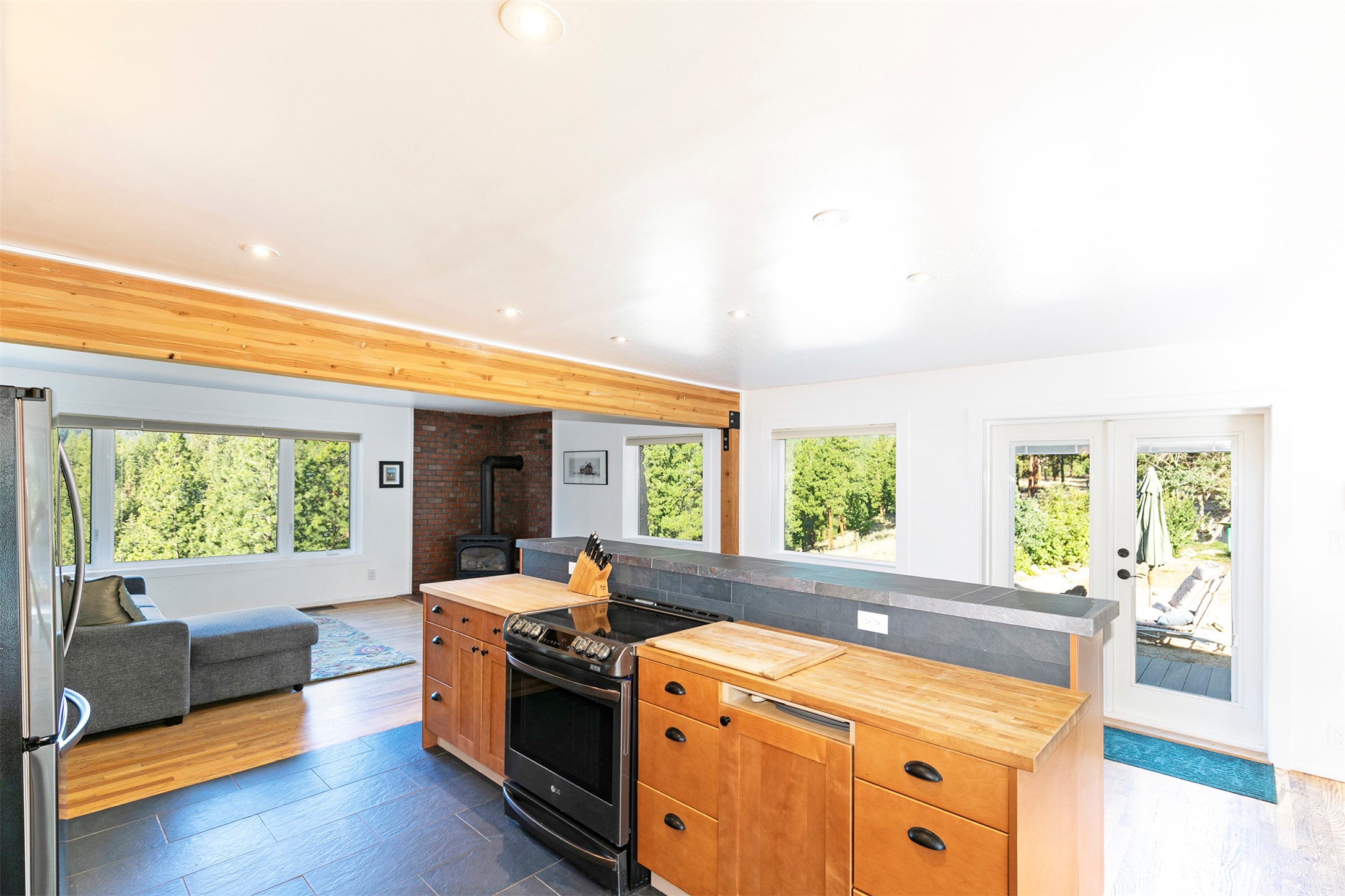 821 Fred Burr Road Property Photo 5