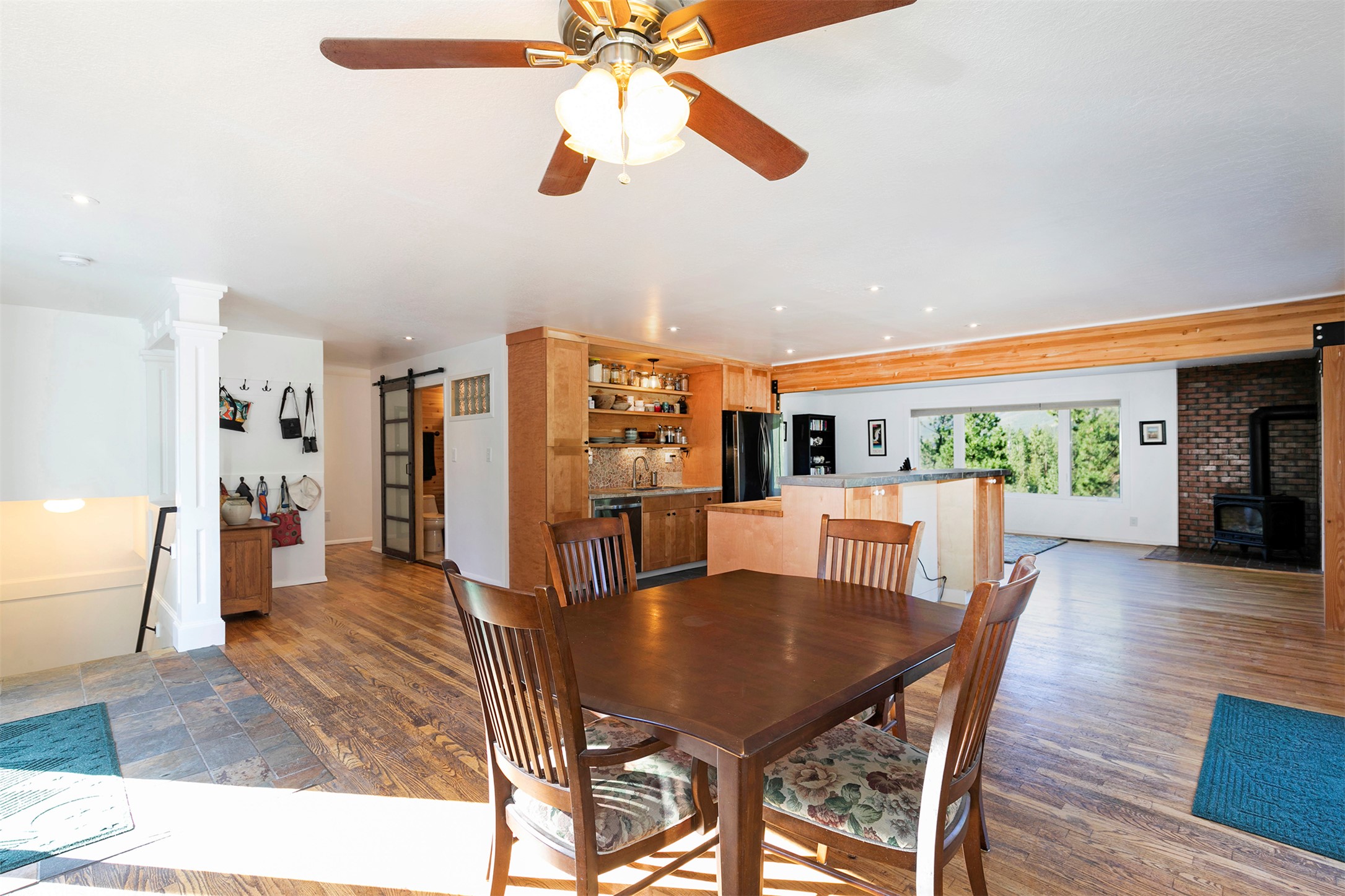 821 Fred Burr Road Property Photo 6