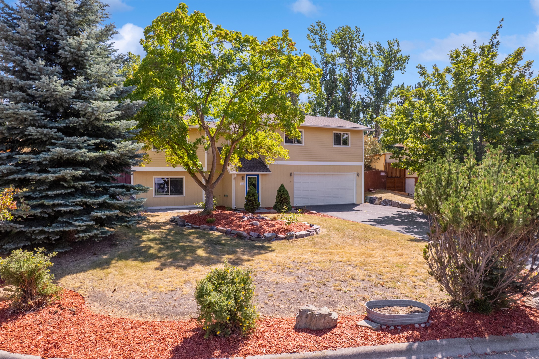 2405 Highwood Drive Property Photo 1