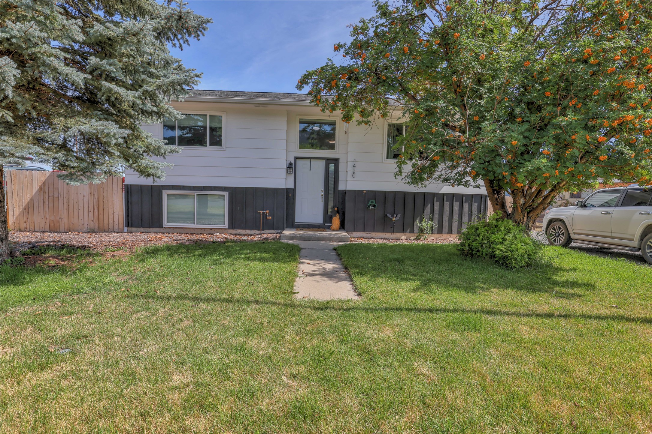 1420 Waukesha Avenue Property Photo 1